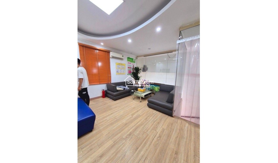 Bán nhà mặt phố Khương Đình, HN, DT 50 m2, 6 tầng, Mt 5.5 m, giá bán 17 tỷ